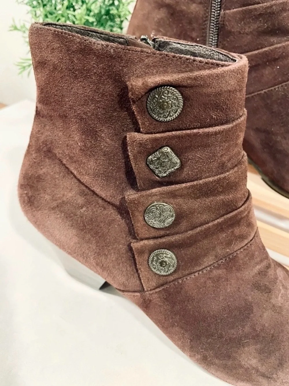 Dansko “Baker” Brown Genuine Suede Leather Ankle Boots Antique Style | EUC